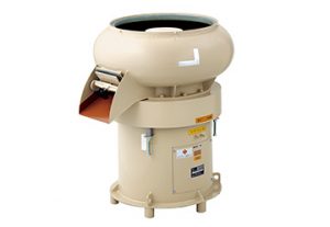 Curved Bowl Vibratory<br />
Barrel Finishing<br />
Machines<br />
CL SeriesﾞBuilt-in <br />
separator equipped